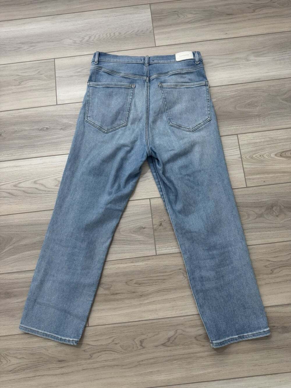 Express Women's Straight Super High Rise Distressed Jeans Light Wash Size 10 R - Picture 4 of 7